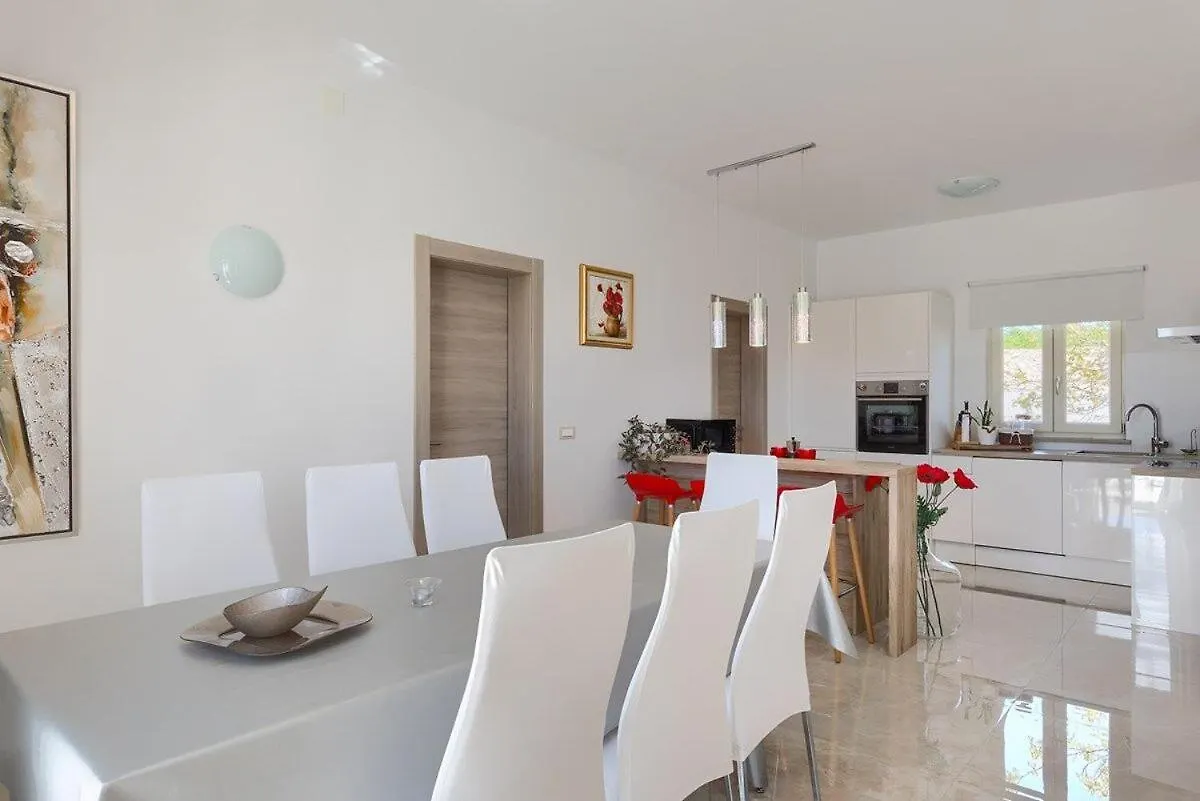 Villa Nirvana Vodnjan Casa de Férias